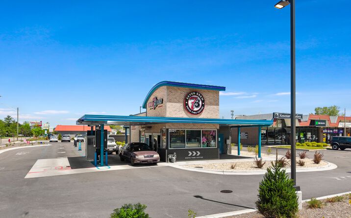 Pictures of Retail property located at 2421 West Jefferson Street, Joliet, IL 60435 for sales - image #1