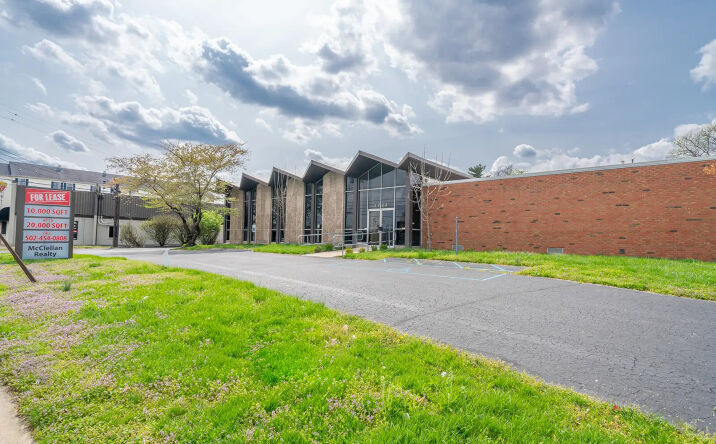 Pictures of Retail, Office, Hospitality property located at 2722 Crittenden Drive, Louisville, KY 40209 for sales - image #1