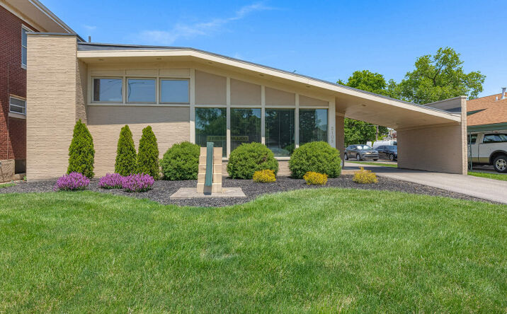 Pictures of Office property located at 2105 Central Avenue, Middletown, OH 45044 for sales - image #1