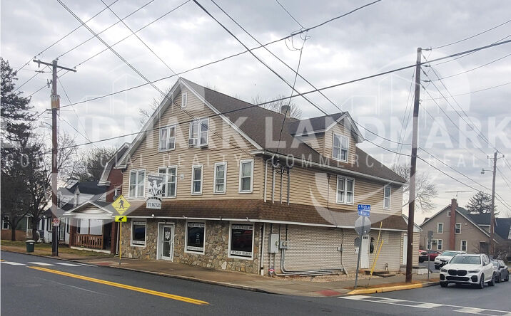 Pictures of Retail, Mixed Use, Business for Sale property located at 498 West High St, Elizabethtown, PA 17022 for sales - image #1