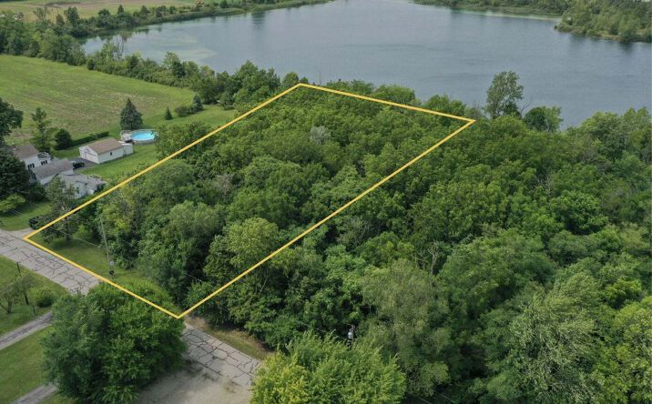 Pictures of Land property located at 0 Locust St., Luckey, OH 43443 for sales - image #1