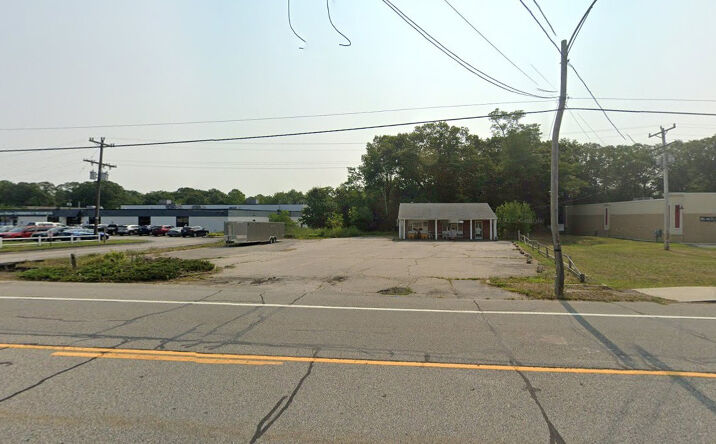 Pictures of Land property located at 7560 Post Road, North Kingstown, RI 02852-3901 for sales - image #1