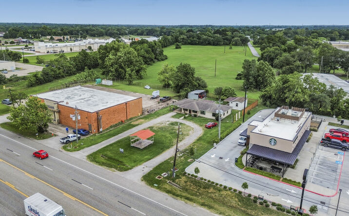 Pictures of Retail, Office, Mixed Use property located at 13542 HWY 6, SANTA FE, TX 77517-3400 for sales - image #1