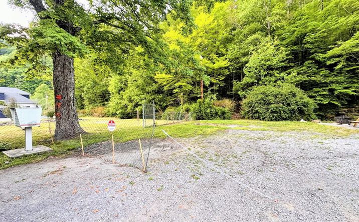 Pictures of Land, Special Purpose property located at 5685 Cherokee Road, Ashland, WV 24868 for sales - image #1