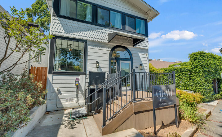 Pictures of Office property located at 160 CHERRY AVE, AUBURN, CA 95603-4812 for sales - image #1