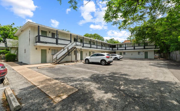 Pictures of Multifamily property located at 3707 Cedar Street, Austin, TX 78705 for sales - image #1