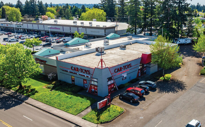 Pictures of Retail property located at 10305 SE 82nd Ave, Clackamas, OR 97086 for sales - image #1