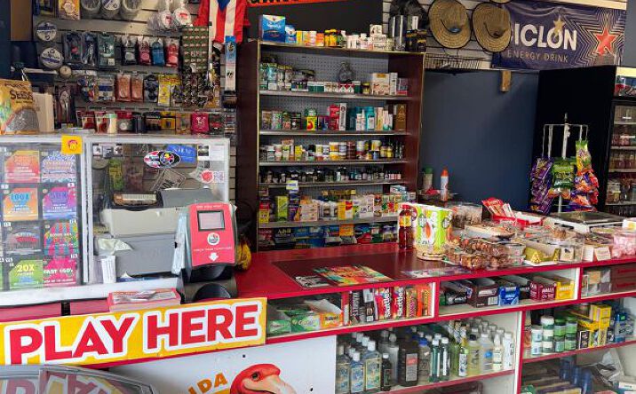 Pictures of Retail, Business for Sale property located at 131 Buenaventura Boulevard, Kissimmee, FL 34743 for sales - image #1