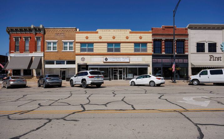 Pictures of Land property located at 107 N Pennsylvania Ave, Independence, KS 67301 for sales - image #1