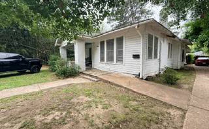 217 Calhoun, Magnolia