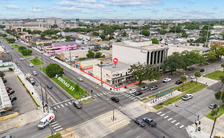 Pictures of Retail, Office property located at 2700 Canal Street, New Orleans, LA 70119 for sales - image #1