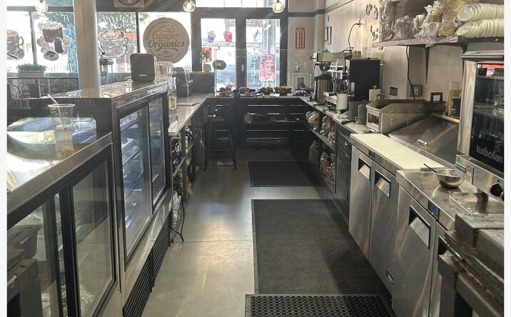Pictures of Mixed Use, Business for Sale property located at 430 PALISADE AVE JERSEY CITY NJ 07307-4978, JERSEY CITY, NJ 07307-4978 for sales - image #1
