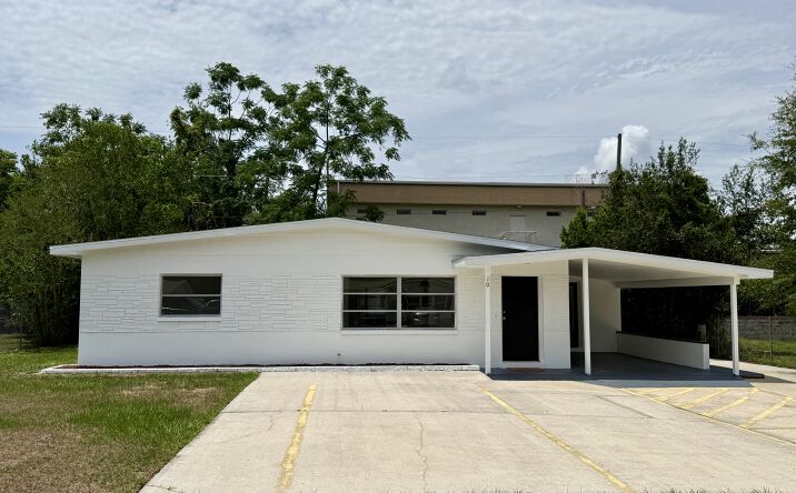 Pictures of Retail, Office, Mixed Use property located at 10 North Melbourne Street, Beverly Hills, FL 34465 for sales - image #1