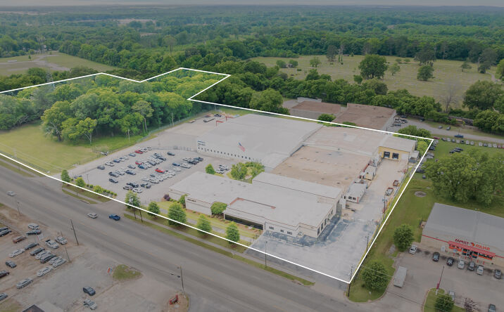Pictures of Industrial property located at 3224 Mobile Highway, Montgomery, AL 36108 for sales - image #1