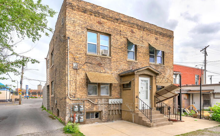 Pictures of Multifamily property located at 15 Rimbach Street, Hammond, IN 46320 for sales - image #1