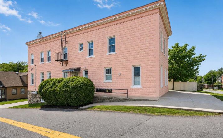 Pictures of Multifamily property located at 208 Tompkins Road, Yonkers, NY 10703 for sales - image #1