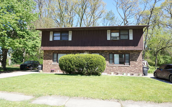 1917 Apple Street, Portage