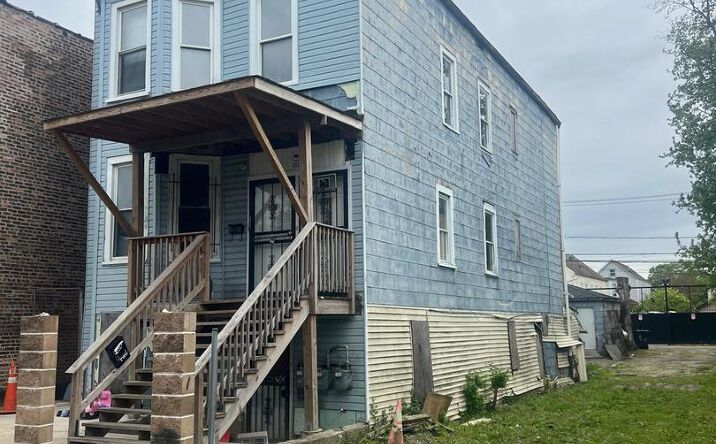 Pictures of Multifamily property located at 5338 S Wood Street, Chicago, IL 60609 for sales - image #1