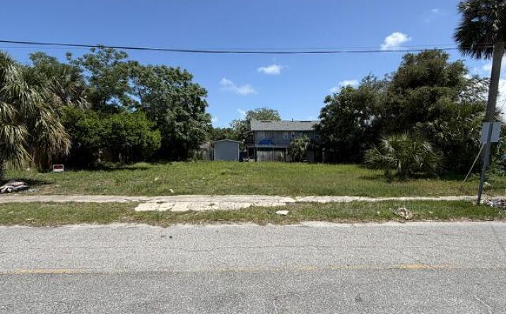 Pictures of Land property located at 225 Congress Avenue, Daytona Beach, FL 32114 for sales - image #1