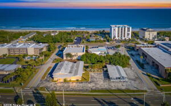 Pictures of Mixed Use property located at 1801 S Orlando Avenue, Cocoa Beach, FL 32931 for sales - image #1