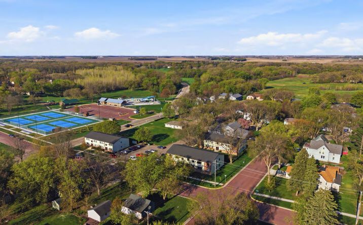Pictures of Multifamily property located at 830 Moore St., Blue Earth, MN 56013, 120-124 East 13th St., Blue Earth, MN 56013 for sales - image #1