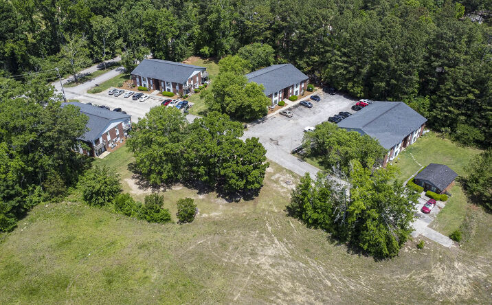 Pictures of Multifamily property located at 100 HIGHLAND FOREST DR GREENWOOD SC 29646, GREENWOOD, SC 29646 for sales - image #1