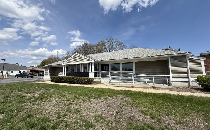 Pictures of Retail, Office property located at 1 PARK ST, AYER, MA 01432-1120 for sales - image #1
