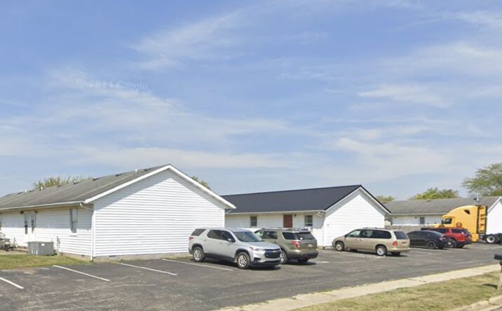 Pictures of Multifamily property located at 194 Woodsview Dr, Jeffersonville, OH 43128 for sales - image #1