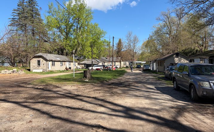 Pictures of Multifamily property located at 2394 YANKEE ST, NILES, MI 49120-3973 for sales - image #1
