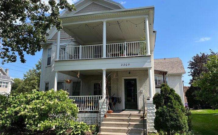 Pictures of Multifamily property located at 2205 Pleasant Avenue, Minneapolis, MN 55404 for sales - image #1