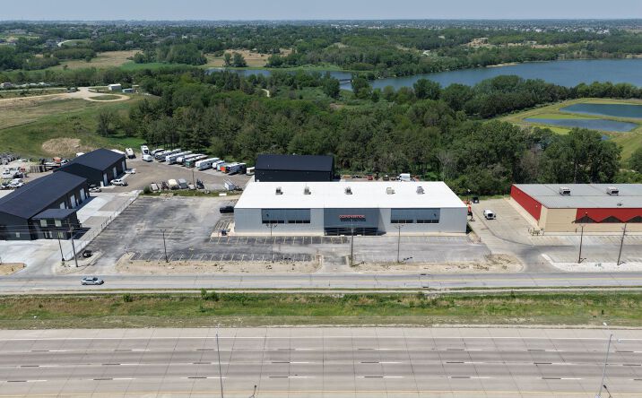 Pictures of Industrial property located at 10700 Sapp Brothers Drive, Omaha, NE 68138 for sales - image #1