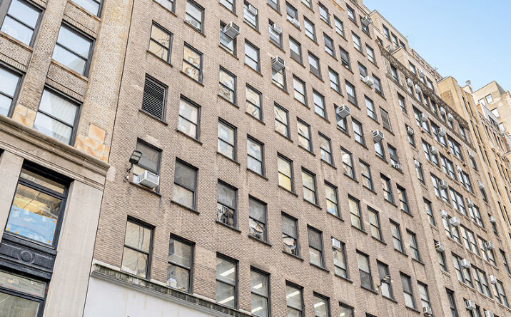 Pictures of Office property located at 246 West 38th Street, New York, NY 10018 for sales - image #1