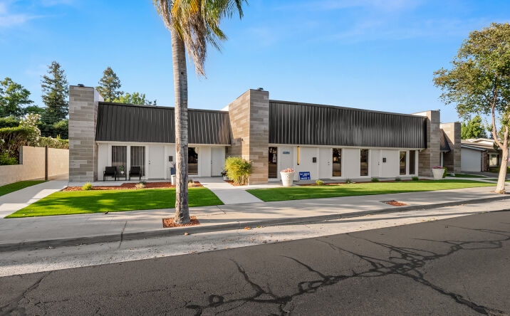 Pictures of Retail, Office, Mixed Use property located at 1490 W SHAW AVE, FRESNO, CA 93711-3610 for sales - image #1