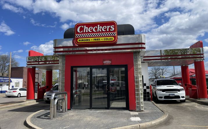 Pictures of Retail property located at 3431 West Fond du Lac Avenue, Milwaukee, WI 53210 for sales - image #1
