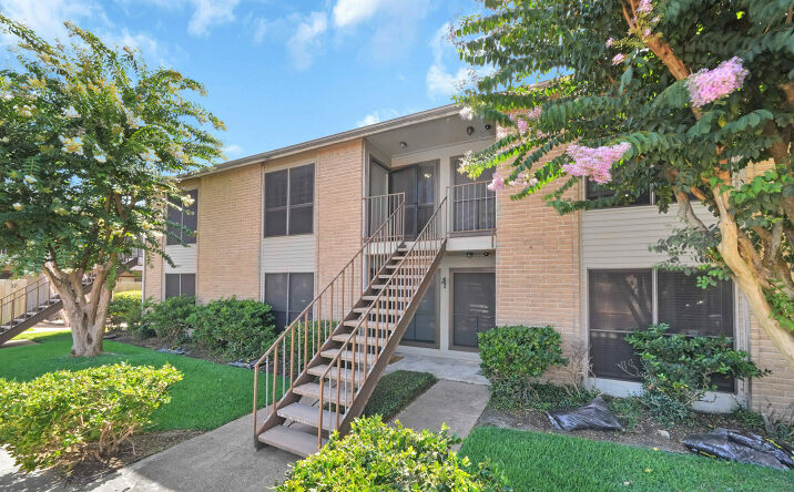 Pictures of Multifamily property located at 3002 Pasadena Blvd, Pasadena, TX 77503 for sales - image #1