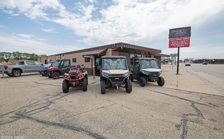 Pictures of Retail, Mixed Use property located at 223 NINTH AVE SE, WATERTOWN, SD 57201-4818 for sales - image #1