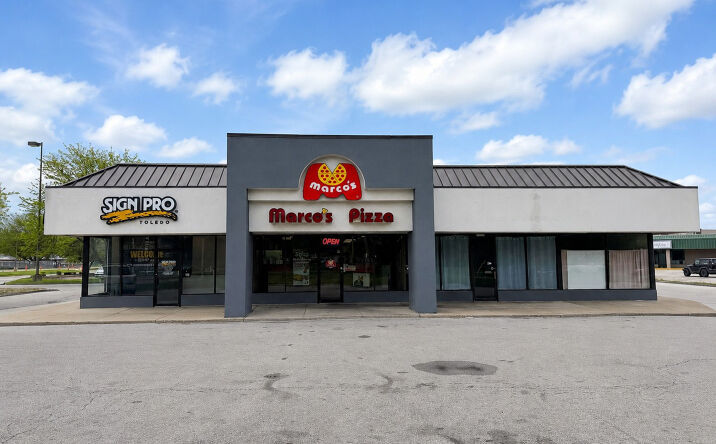Pictures of Retail property located at 5055 Glendale Avenue, Toledo, OH 43614 for sales - image #1