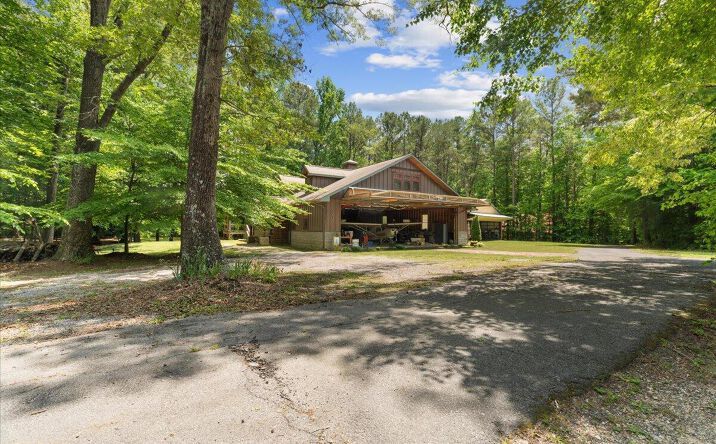 Pictures of Mixed Use property located at 393 Blue Mountain Lane, Trion, GA 30753 for sales - image #1