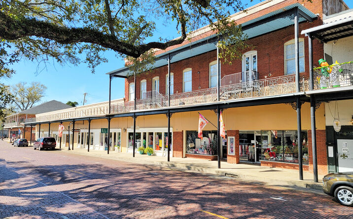 Pictures of Mixed Use property located at 522A Front St., Natchitoches, LA 71457 for sales - image #1