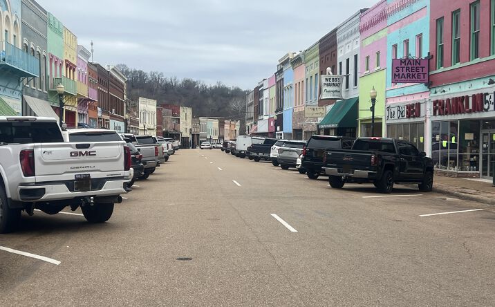 Pictures of Office, Mixed Use property located at 230 South Main Street, Yazoo City, MS 39194 for sales - image #1