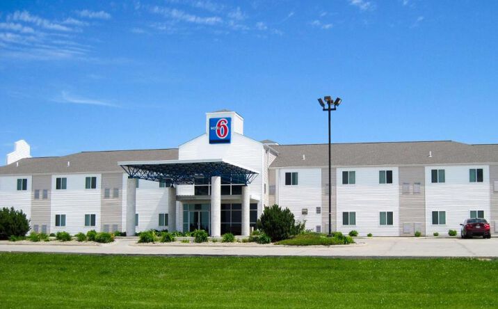 Pictures of Hospitality, Business for Sale property located at 211 Marty Drive, Avoca, IA 51521 for sales - image #1