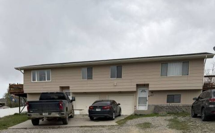 Pictures of Mixed Use property located at 425, 427 Laurie Lane, Billings, MT 59105 for sales - image #1
