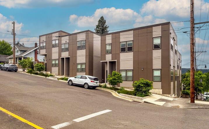 Pictures of Multifamily property located at 621 Harrison Street, Oregon City, OR 97045 for sales - image #1