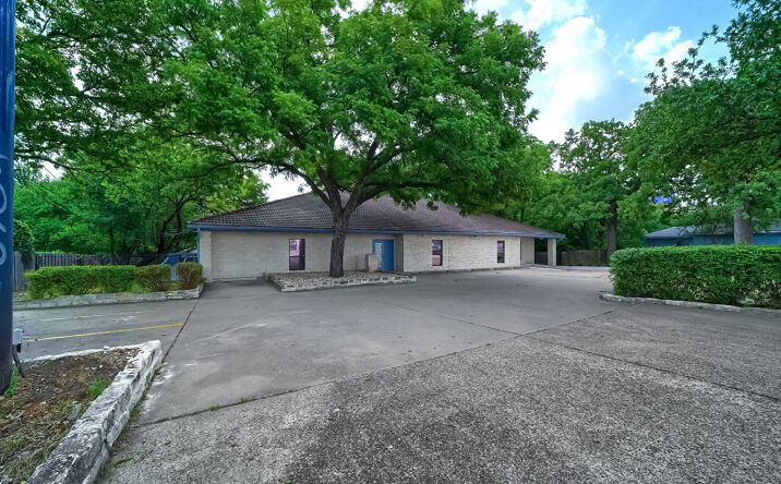 Pictures of Retail, Office, Special Purpose property located at 4507 North Interstate Highway 35, Austin, TX 78722 for sales - image #1