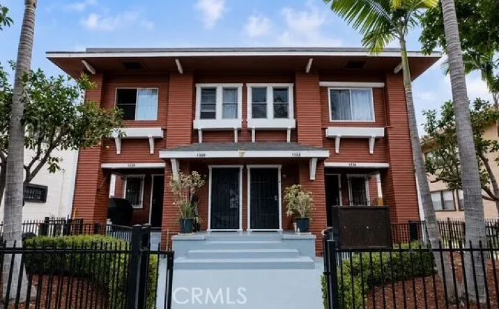 Pictures of Multifamily property located at 1328 S Hobart Boulevard, Los Angeles, CA 90006 for sales - image #1