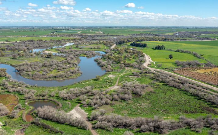 Pictures of Land property located at 16642 Hickory Ave, Patterson, CA 95363-9601 for sales - image #1