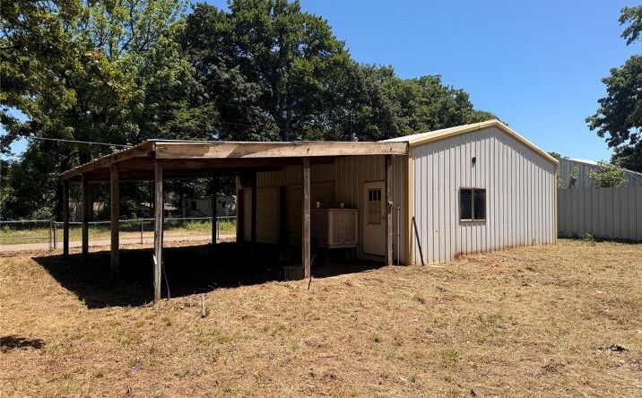 Pictures of Land property located at 83 Persimmon St, Cartwright, OK 74731 for sales - image #1