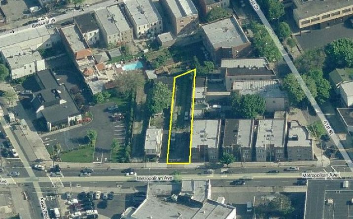 Pictures of Retail, Land property located at 6120 Metropolitan Ave, Middle Village, NY 11385 for sales - image #1