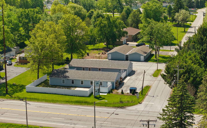 Pictures of Mixed Use, Office property located at 1147 N Salt Creek Road, Chesterton, IN 46304 for sales - image #1