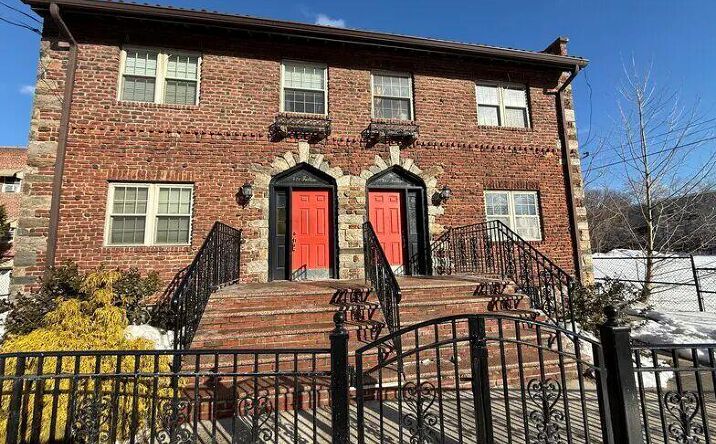 Pictures of Multifamily property located at 421-423 S Fulton, Mount Vernon, NY 10553 for sales - image #1